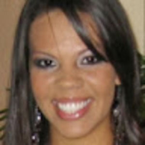 Meet your Posher, Raquel